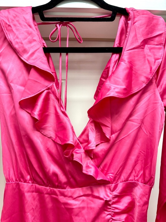 MAJORELLE Pink Satin Ruffle Wrap Nelly Mini Dress in Paradise Pink New with Tags - Picture 6 of 13